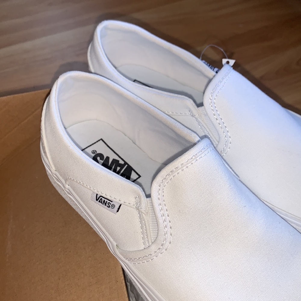 Vans | Asher All white Canvas Shoes women’s size 9 - Picture 10 of 12